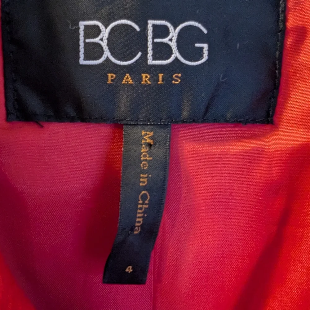 NWT BCBG Paris Coral Blazer Size 4 - Picture 3 of 5